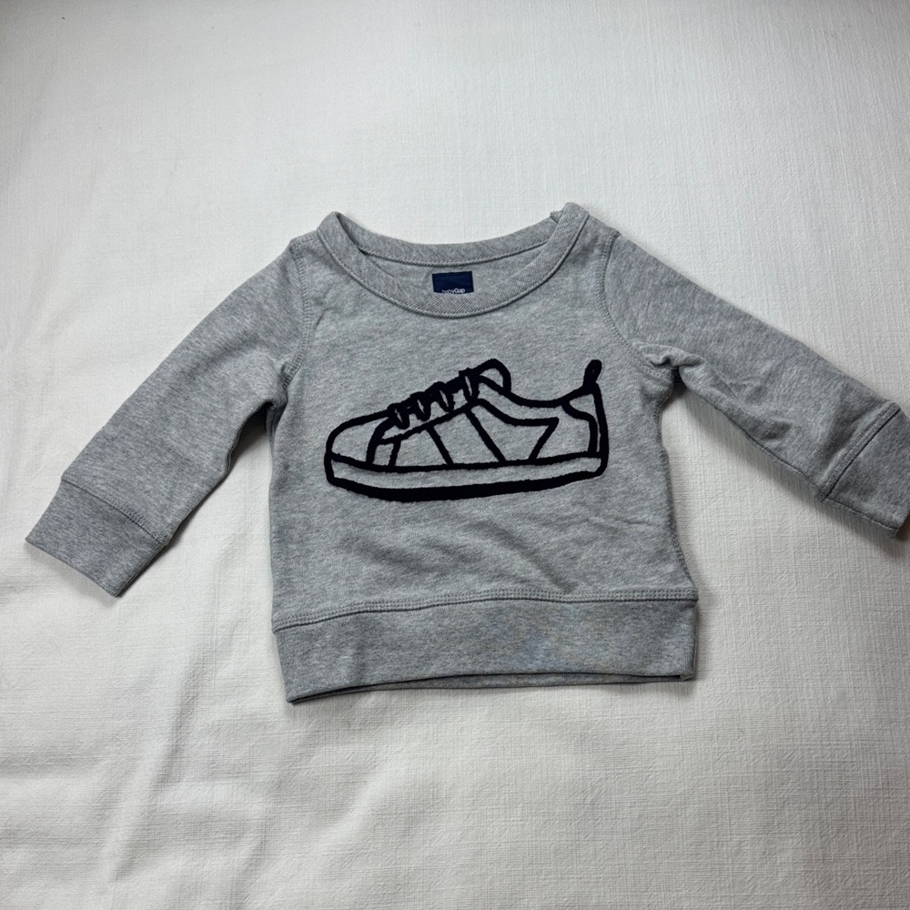 GAP Baby Gray Sweatshirt 12-18 months Hurley 18 months Bundel deal